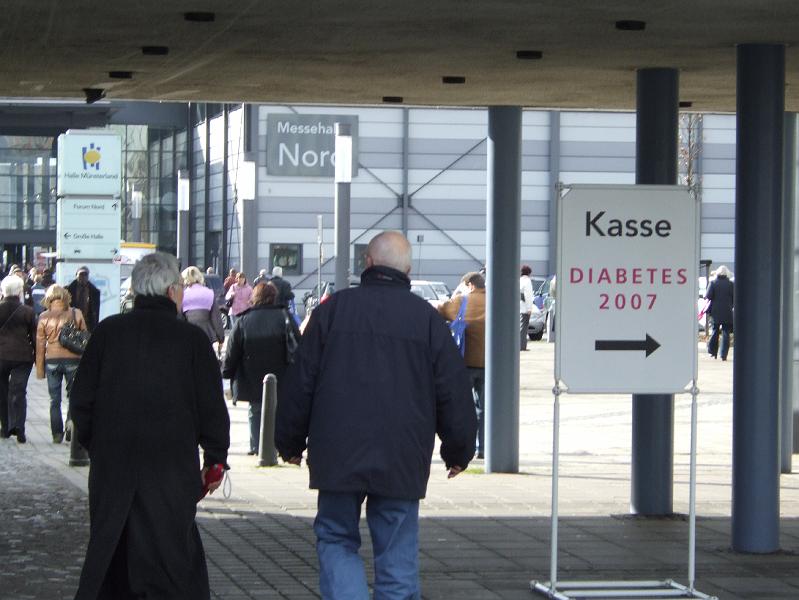 002.JPG - Auch Diabetes-Messen wollen bezahlt werden...