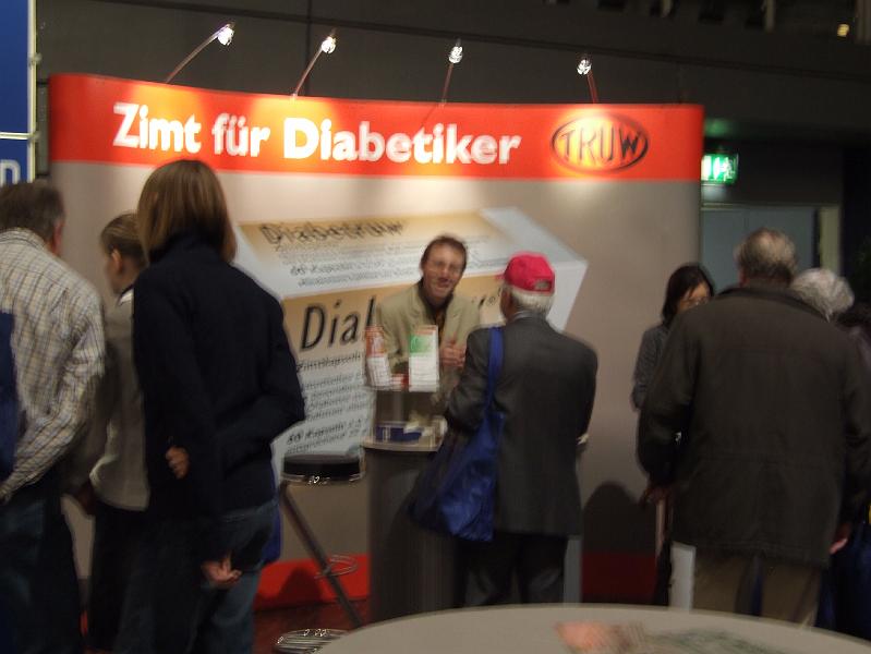 022.JPG - Auch Zimt wurde auf der Messe angeboten.