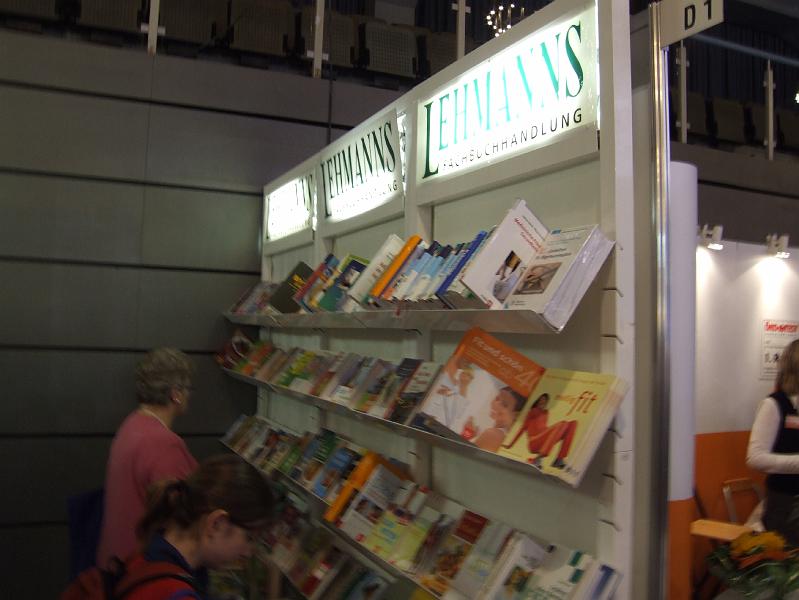 037.JPG - Wer nach weiterer Literatur neben der vom Kirchheim-Verlag suchte  wurde hier fndig.